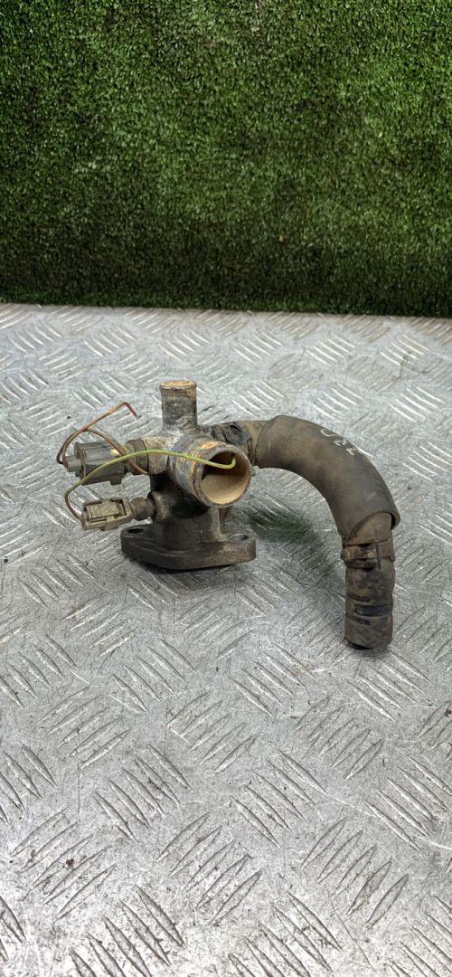 корпус термостата Toyota Picnic 1 поколение XM10 2000, 2.0 л., бензин, МКПП, минивэн - фото №1