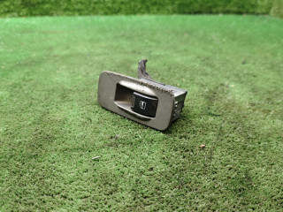 кнопка стеклоподъемника двери задней правой Chery Tiggo (T11) 1 поколение 2007, 1.8 л., бензин, МКПП, внедорожник 5 дв.