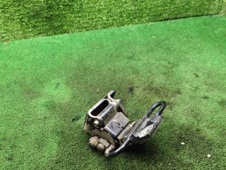 петля двери Skoda Superb 1 поколение 2006, 2.8 л., бензин, АКПП, седан, 4B0833412D