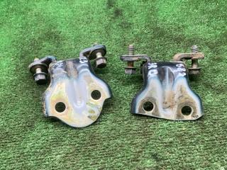 петля двери Hyundai Santamo 1 поколение 1997, 2.0 л., бензин, МКПП, минивэн