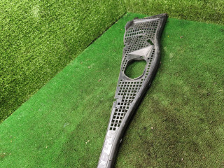 дождевик Renault Duster 1 поколение [рестайлинг] 2017, 2.0 л., бензин, МКПП, внедорожник 5 дв., полный привод, 82092943162