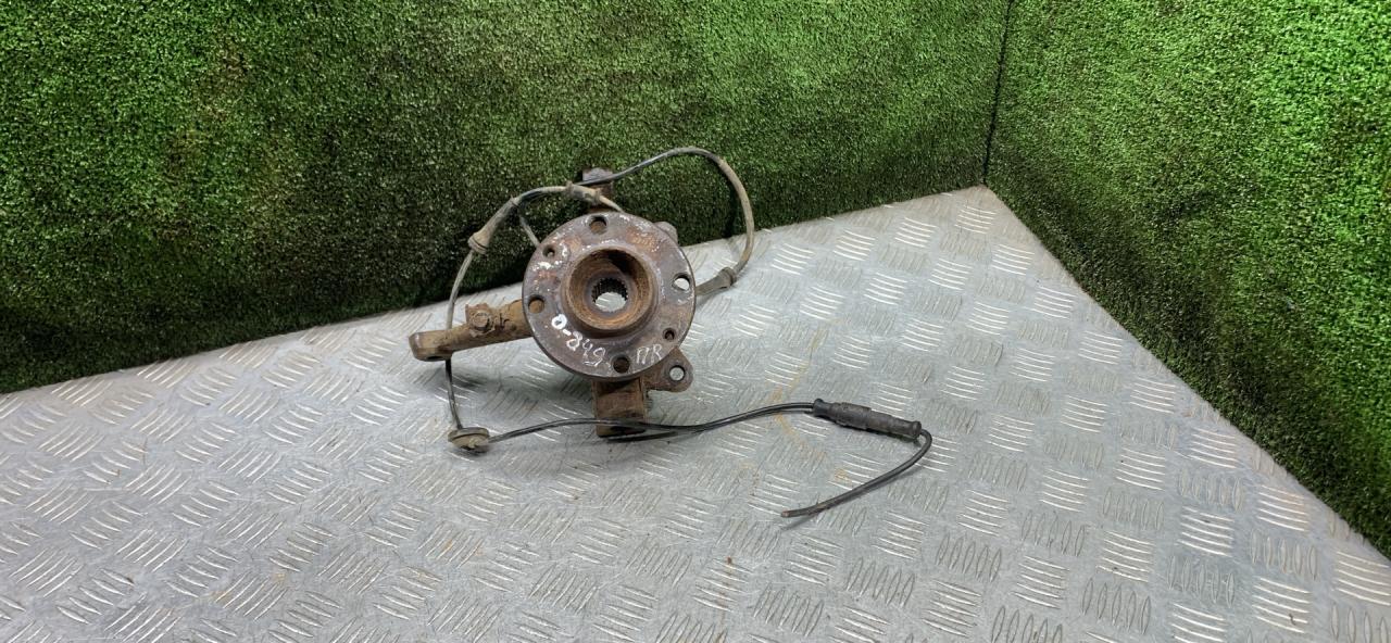 ступица передняя правая Fiat Brava 1 поколение 1999, 1.6 л., бензин, МКПП, хетчбэк 5 дв. - фото №1