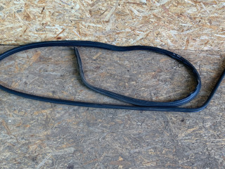 уплотнитель двери Chrysler Voyager 4 поколение 2002, 2.4 л., бензин, МКПП, минивэн