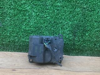 моторчик заслонки печки Kia Carnival 1 поколение [рестайлинг] 2005, 2.9 л., CRDi, дизель, МКПП, минивэн