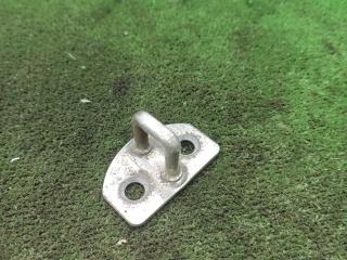 ответная часть (скоба) замка двери Renault Logan 2 поколение [рестайлинг] 2019, 1.6 л., бензин, МКПП, седан, 715R0A150E19