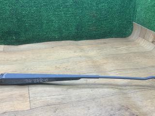 щеткодержатель (поводок стеклоочистителя, дворник) Dodge Caravan 4 поколение 2002, 2.4 л., бензин, АКПП, минивэн