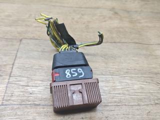 реле бензонасоса Citroen Xantia 1 поколение 1995, 1.6 л., бензин, МКПП, хетчбэк 5 дв., 240104