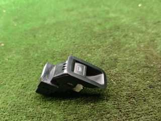 кнопка стеклоподъемника двери задней правой Volkswagen Polo Sedan 1 поколение [рестайлинг] 2019, 1.6 л., MPI, бензин, МКПП, седан, 6RU959855A, 6RG867255B