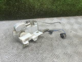 замок двери передней правой Toyota Avensis 1 поколение (T220) 1998, 2.0 л., дизель, МКПП, седан