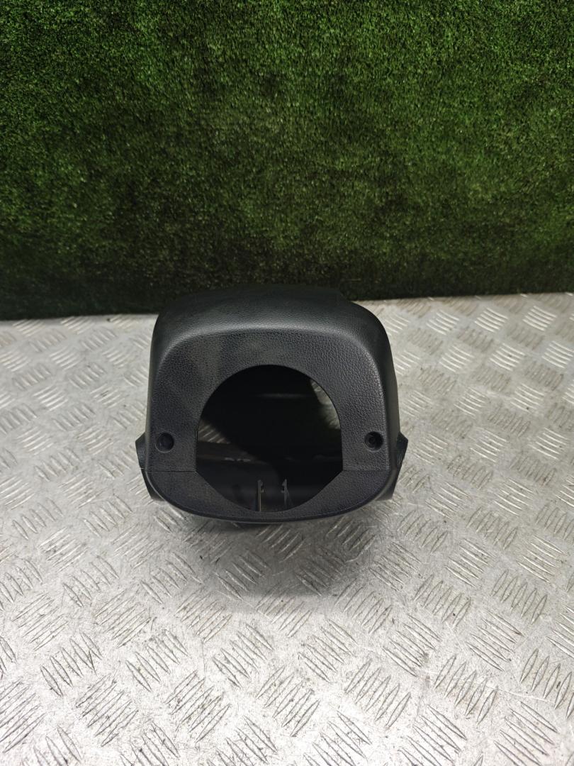 кожух рулевой колонки Kia Sportage 3 поколение 2011, 2.0 л., бензин, АКПП, внедорожник 5 дв., полный привод - фото №1