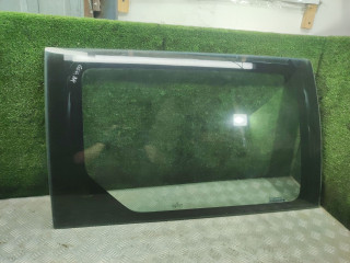 стекло сдвижной двери Chrysler Voyager 3 поколение 1997, 2.4 л., бензин, АКПП, минивэн