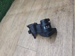 фланец (тройник) системы охлаждения Ford Focus 1 поколение [рестайлинг] 2005, 1.8 л., FFDA, дизель, МКПП, универсал