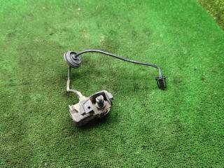 замок лючка топливного бака Volkswagen Polo Sedan 1 поколение [рестайлинг] 2019, 1.6 л., MPI, бензин, МКПП, седан