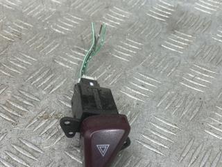 кнопка аварийной сигнализации Mitsubishi Space Wagon 3 поколение (Typ N50) 2000, 2.4 л., бензин, МКПП, минивэн
