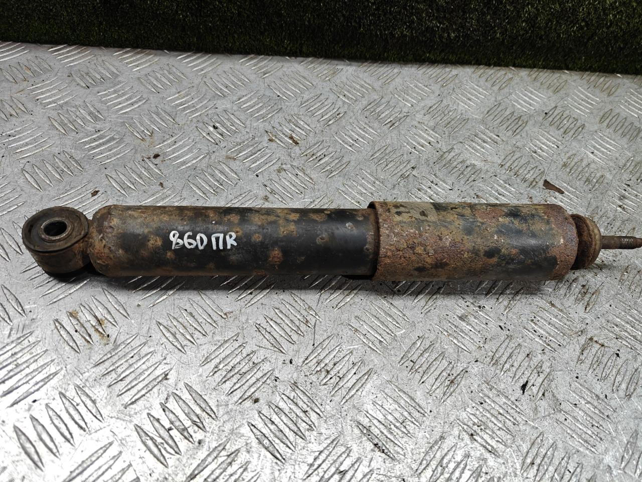 амортизатор передний правый Mitsubishi Pajero 2 поколение 1996, 3.0 л., 6G72 (SOHC 24V), бензин, АКПП, внедорожник 5 дв. - фото №1