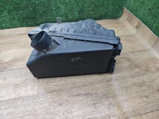 корпус воздушного фильтра Toyota Avensis 1 поколение (T220) 1998, 2.0 л., дизель, МКПП, седан