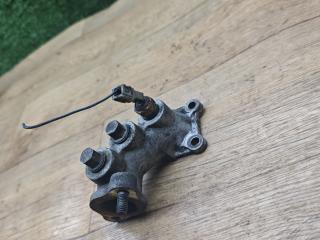 фланец (тройник) системы охлаждения Toyota Carina E 1 поколение T190 1998, 2.0 л., 2C-TE, дизель, МКПП, универсал