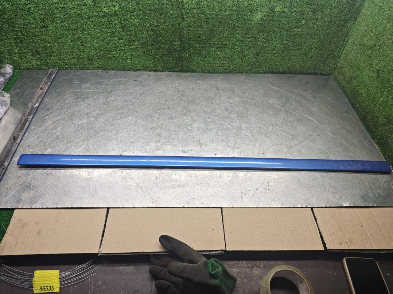 молдинг двери передней левой Ford C-Max 1 поколение 2006, 2.0 л., бензин, МКПП, минивэн - фото №1