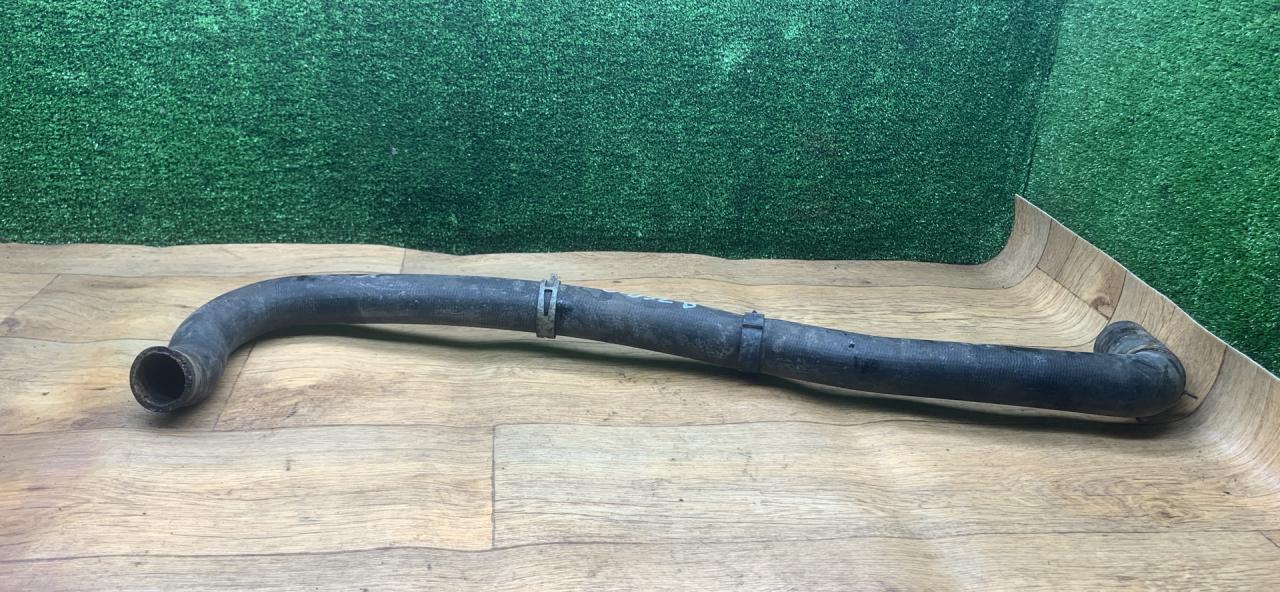 патрубок радиатора Dodge Caravan 4 поколение 2002, 2.4 л., бензин, АКПП, минивэн - фото №1