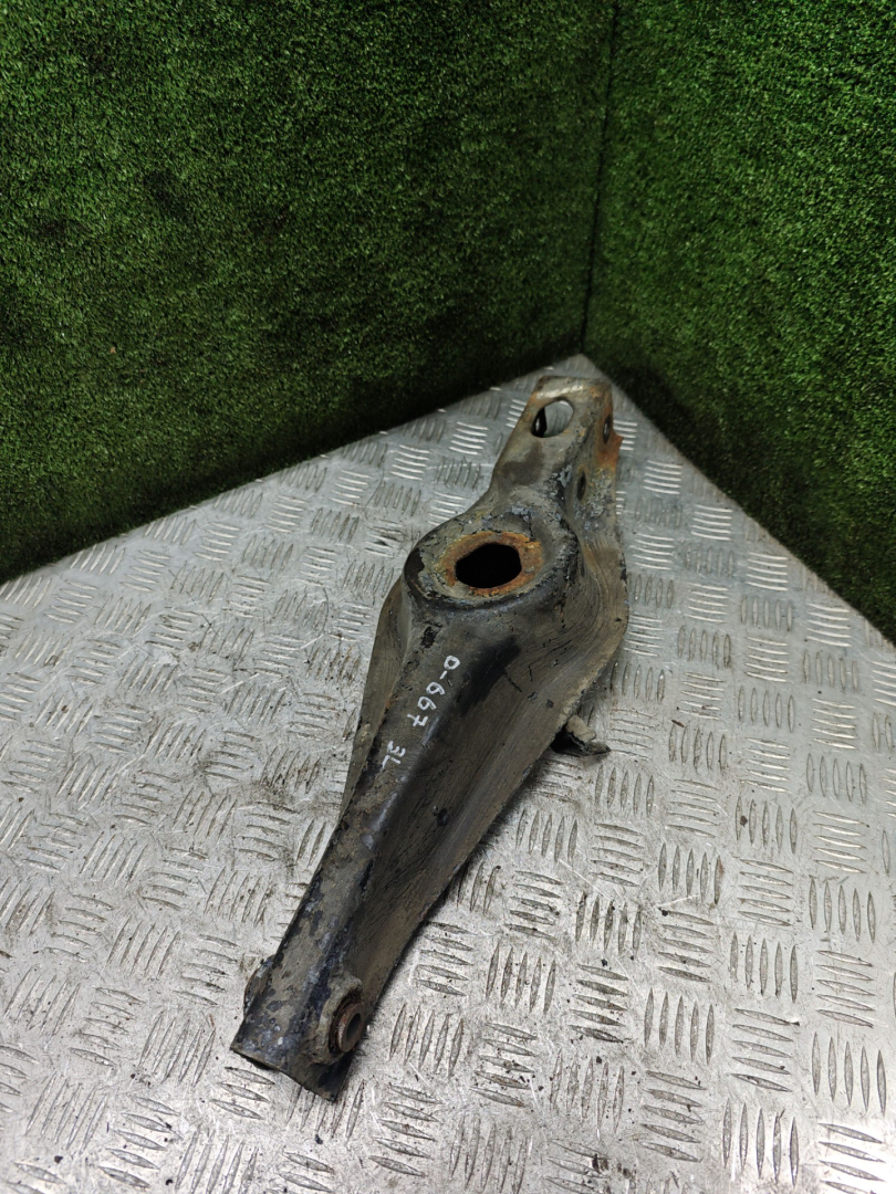 рычаг задний левый Peugeot 406 1 поколение 1998, 2.0 л., бензин, МКПП, универсал - фото №1