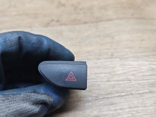 кнопка аварийной сигнализации Renault Duster 1 поколение [рестайлинг] 2017, 2.0 л., бензин, МКПП, внедорожник 5 дв., полный привод, 252907372R