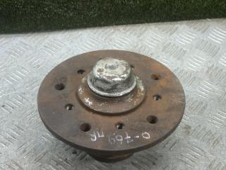 ступица передняя правая Mercedes-Benz T1 207-210D W601 1995, 2.3 л., дизель, МКПП, микроавтобус