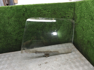 стекло двери передней левой Volkswagen Golf 2 поколение 1989, 1.3 л., бензин, МКПП, хетчбэк 3 дв.