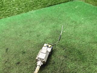 Датчик педали тормоза (лягушка) Mazda 626 GF 1998, 2.0 л., бензин, МКПП, хетчбэк 5 дв.