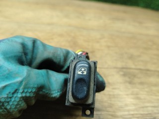 кнопка стеклоподъемника двери Renault Laguna 1 поколение [рестайлинг] 2000, 1.8 л., бензин, МКПП, универсал