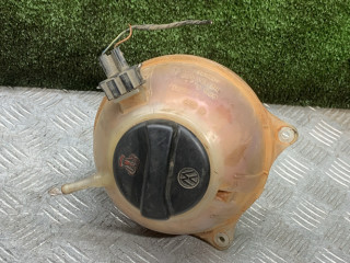 бачок расширительный Volkswagen Passat B4 1995, 2.0 л., бензин, МКПП, универсал, 1H0121407