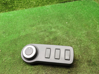 переключатель полного привода Renault Duster 1 поколение [рестайлинг] 2017, 2.0 л., бензин, МКПП, внедорожник 5 дв., полный привод, 251635247R