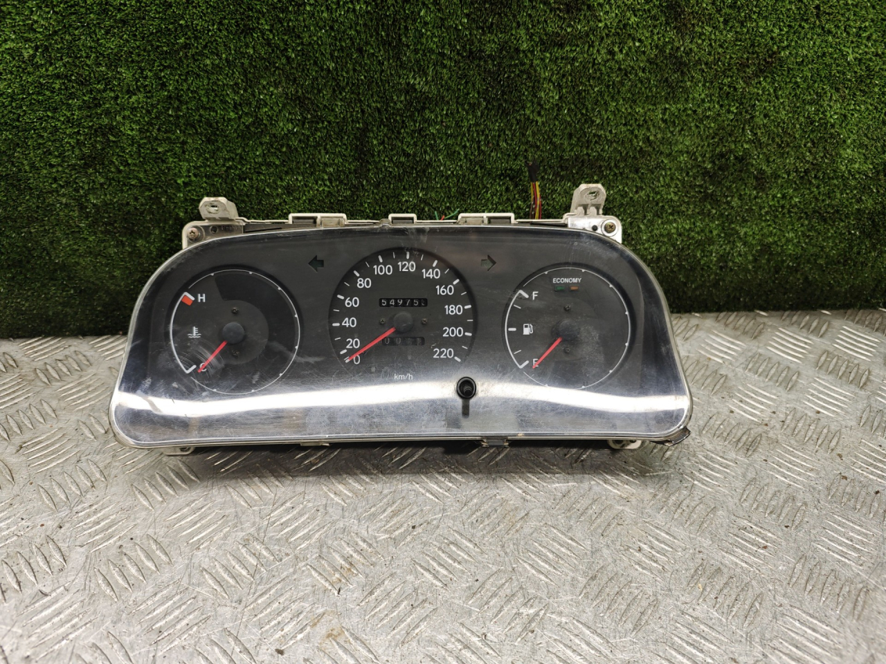 щиток приборов (приборная панель) Toyota Corolla 7 поколение (E100) 1995, 1.3 л., 4E-FE, бензин, МКПП, хетчбэк 3 дв., 831001E810, 1573306941 - фото №1