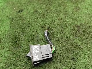 кнопка стеклоподъемника двери задней левой Saab 9-3 1 поколение 2002, 2.0 л., бензин, МКПП, хетчбэк 5 дв.