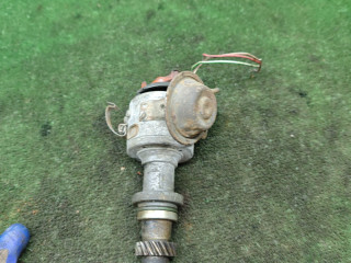 распределитель зажигания (трамблёр) Volkswagen Golf 2 поколение 1990, 1.8 л., бензин, МКПП, хетчбэк 3 дв.