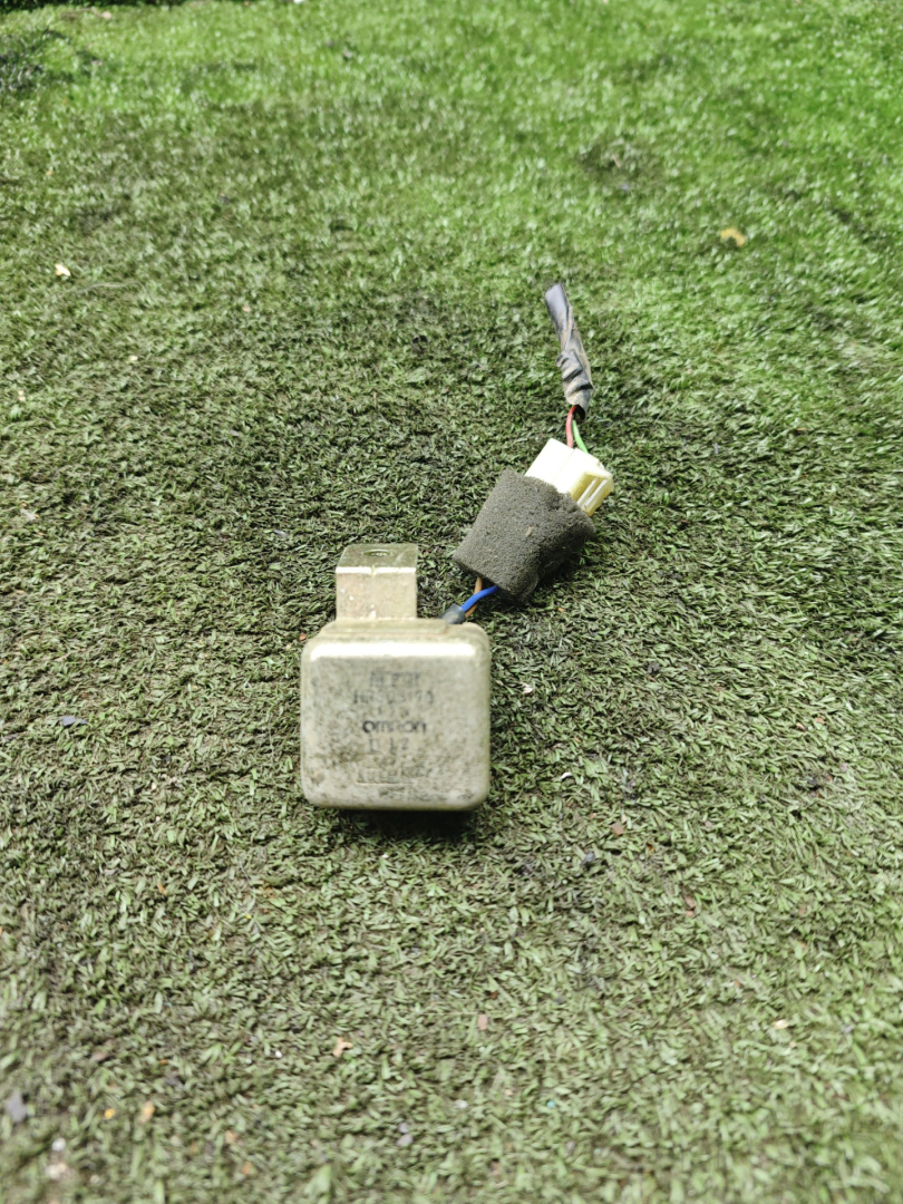 реле (прочие) Hyundai Galloper 2 поколение 2000, 2.5 л., дизель, МКПП, внедорожник 3 дв., HR805190 - фото №1