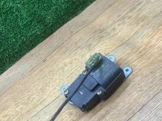 моторчик заслонки печки Kia Carnival 1 поколение [рестайлинг] 2005, 2.9 л., CRDi, дизель, МКПП, минивэн