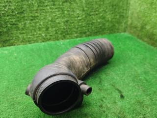 патрубок воздушного фильтра Volkswagen Vento 1 поколение 1995, 1.6 л., бензин, МКПП, седан, 357129627R