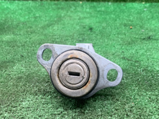 Личинка замка крышки багажника Volkswagen Polo Sedan 1 поколение 2015, 1.6 л., МКПП, седан, 6RU827573