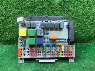 блок предохранителей Opel Vectra B 1999, 1.6 л., X 16 XEL, бензин, МКПП, хетчбэк 5 дв.