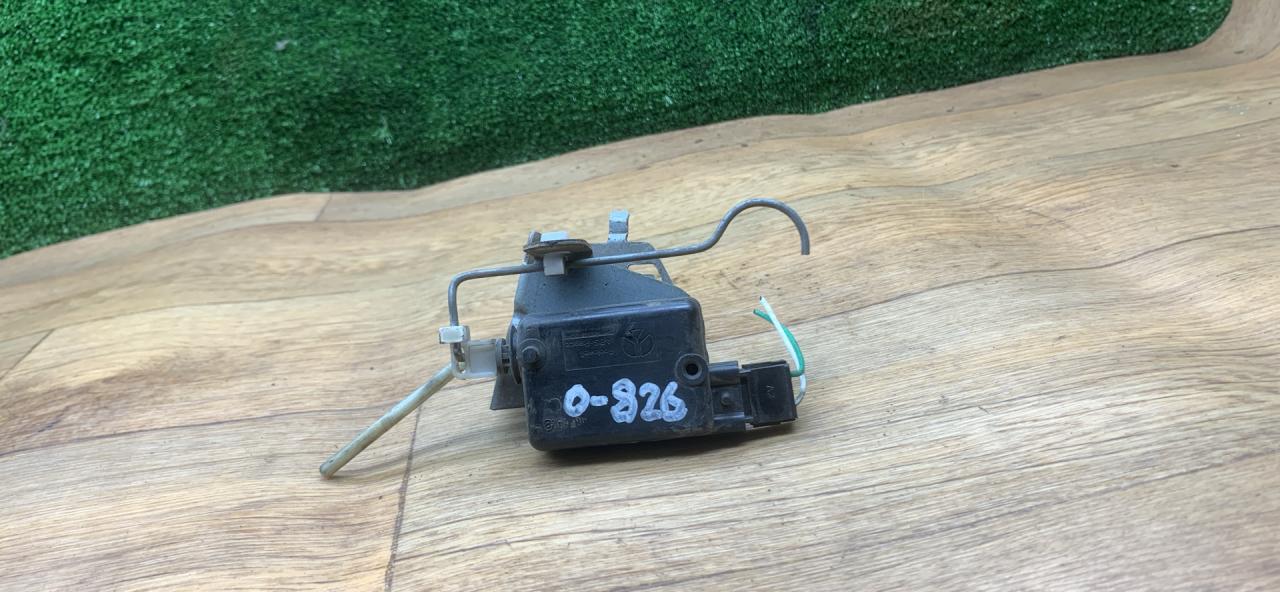 активатор замка крышки топливного бака Renault Scenic 1 поколение 1999, 1.6 л., K7M 702, бензин, МКПП, минивэн - фото №1