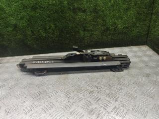 кронштейн (салазки) сидения Mitsubishi Space Wagon 3 поколение (Typ N50) 2000, 2.4 л., бензин, МКПП, минивэн