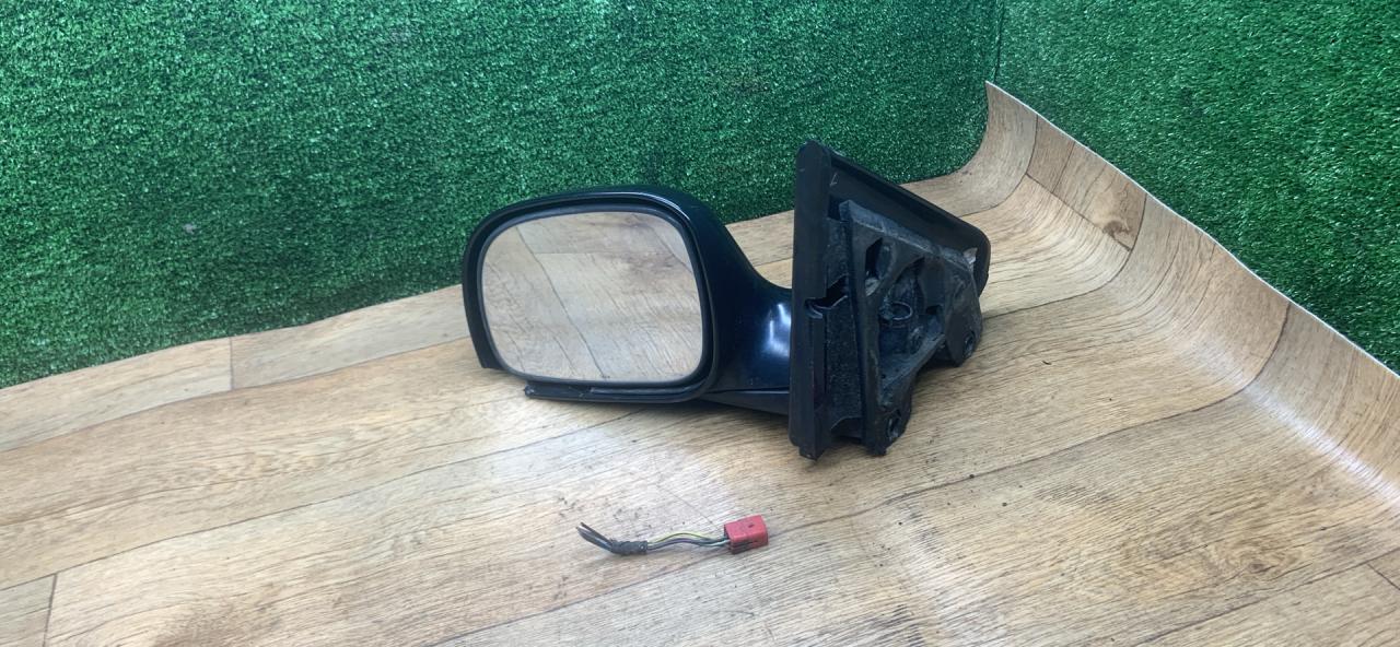 зеркало наружное левое Dodge Caravan 3 поколение 1999, 2.4 л., бензин, АКПП, минивэн - фото №1