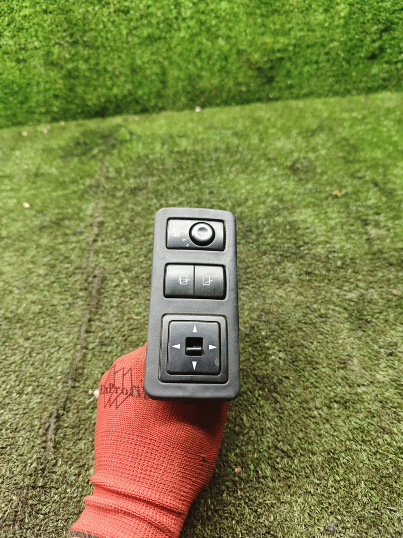 джойстик регулировки зеркал Kia Rio 1 поколение 2001, 1.3 л., бензин, МКПП, универсал - фото №1