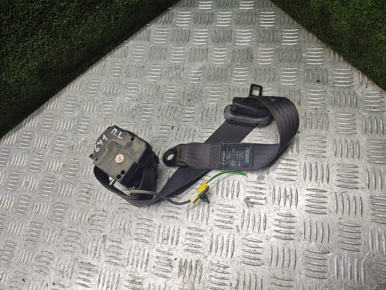 ремень безопасности Fiat Marea 1 поколение 2000, 1.6 л., бензин, МКПП, универсал - фото №1