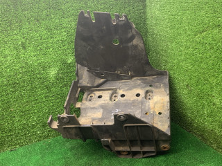 полка аккумулятора Rover 200 Series 3 поколение 1997, 1.4 л., бензин, МКПП, хетчбэк 5 дв.