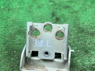 петля крышки багажника Chrysler Voyager 3 поколение 1999, 2.4 л., бензин, АКПП, минивэн