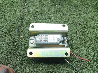 датчик удара Alfa Romeo 166 1 поколение 2000, 2.0 л., бензин, МКПП, седан, 60652505