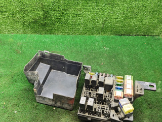 блок предохранителей Mitsubishi Galant 7 поколение 1995, 1.8 л., бензин, МКПП, седан