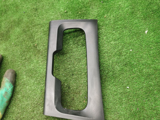 консоль салона Lada XRAY 1 поколение 2019, 1.6 л., бензин, МКПП, внедорожник 5 дв., 275004169R