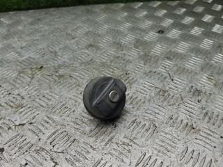 пробка топливного бака Volkswagen Jetta 2 поколение [рестайлинг] 1991, 1.8 л., бензин, МКПП, седан